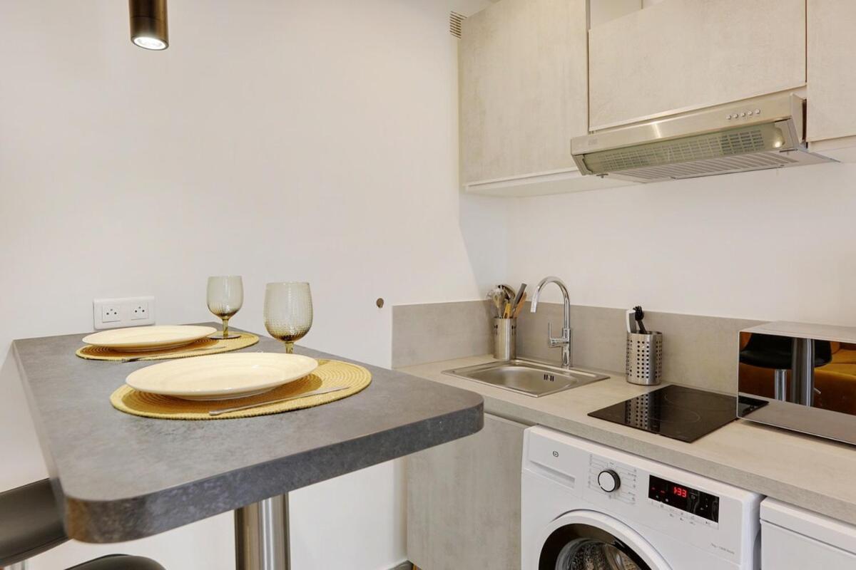 Appartement Joli - Buttes-chaumont Parijs
